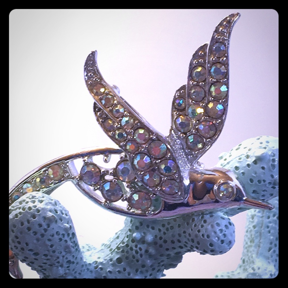 Original Signed Sarah Cov. Vintage Brooch